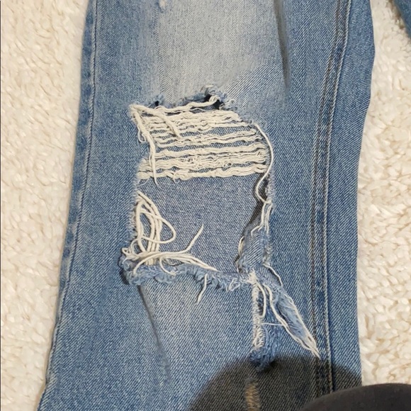 — BDG Straight Leg High Waisted Jeans - Picture 4 of 6